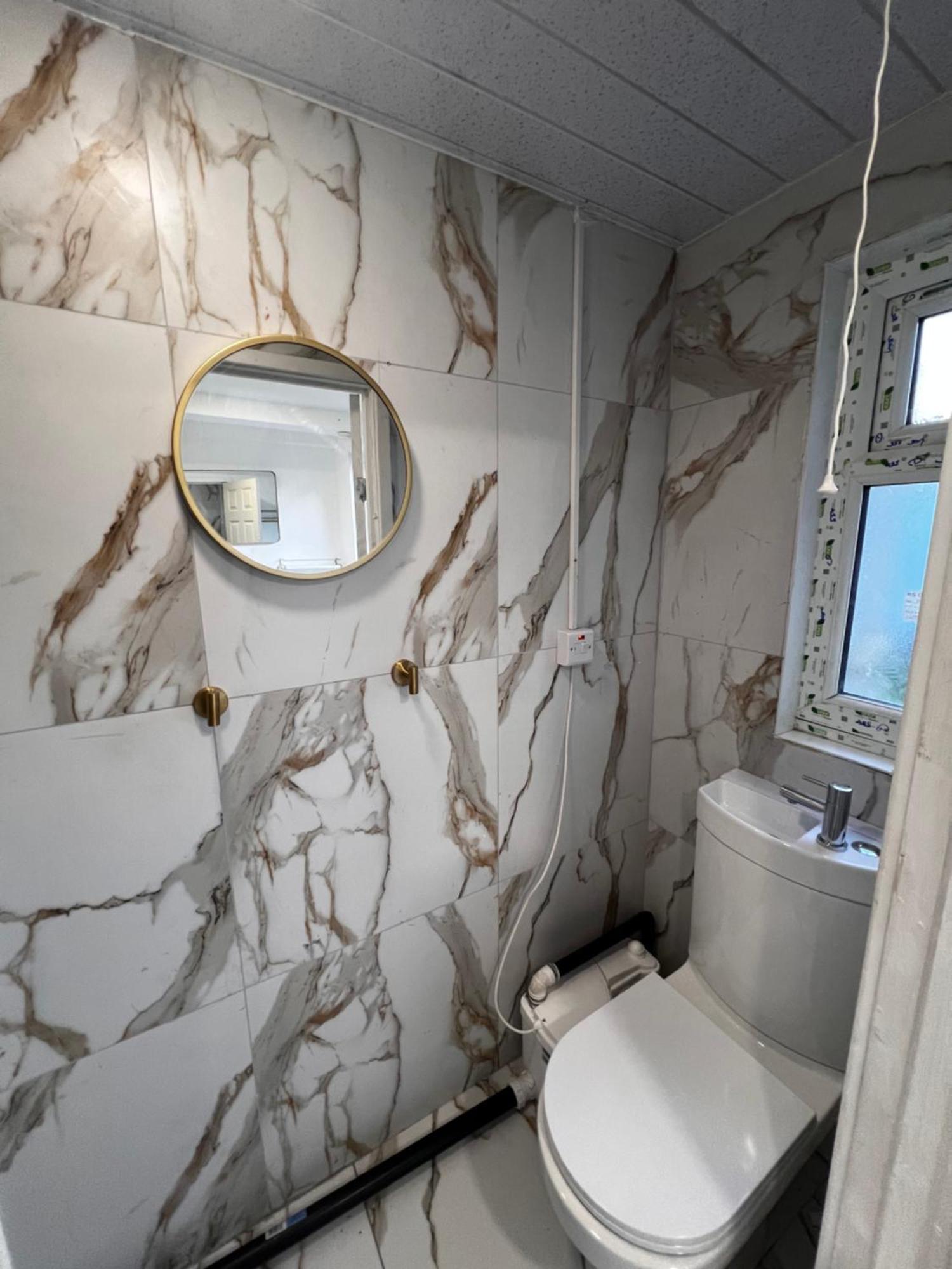 Lovely Ensuite Room In Corby Рокінгем Екстер'єр фото